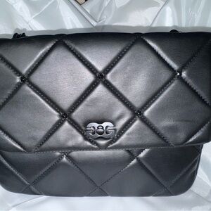Chic Black Quilted Crossbody Bag